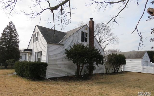 12 Anna St