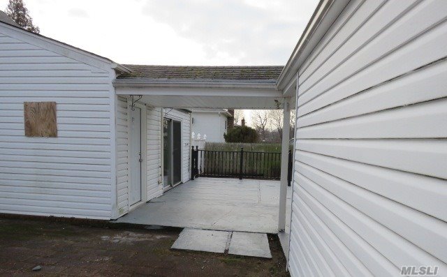12 Anna St