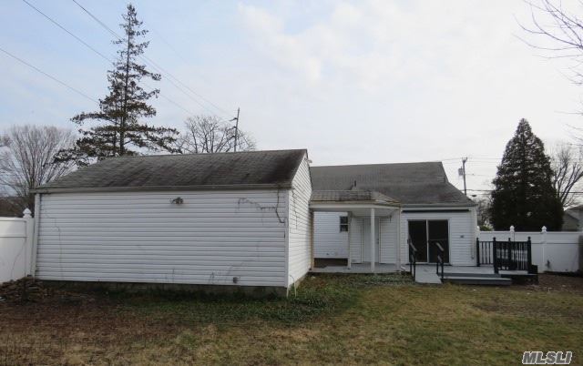 12 Anna St
