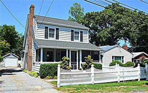 15 Le Britton St