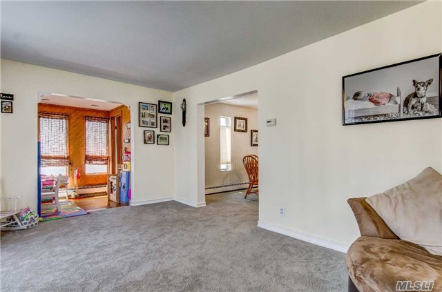 1 Beach Ct