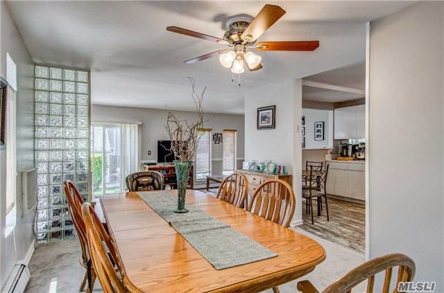 1 Beach Ct