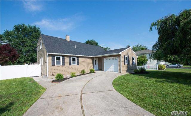 1411 Locust Ave