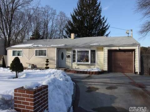 168 Charter Oaks Ave