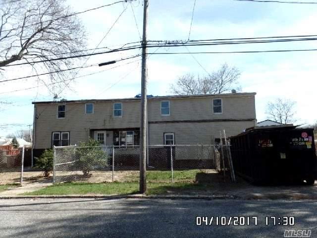 168 Charter Oaks Ave