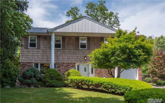 26 Deepdale Dr