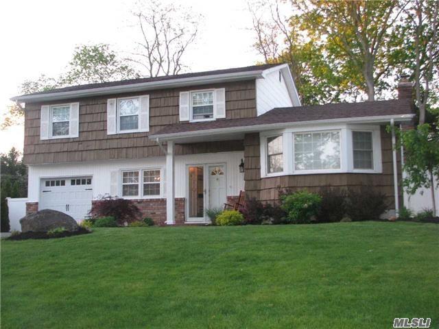 26 Deepdale Dr