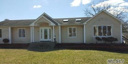 91 Copiague Pl