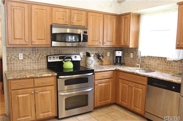 For Sale: 171 Theodore Dr Coram, NY 11727