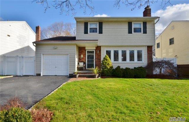 34 Ashwood Ct
