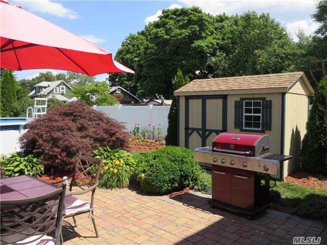 34 Ashwood Ct