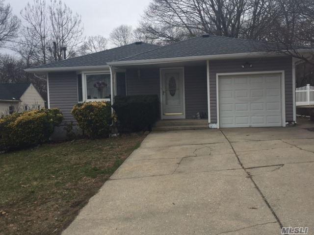 18 Locust Ave