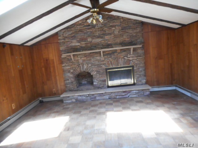 225 Springmeadow Dr #G