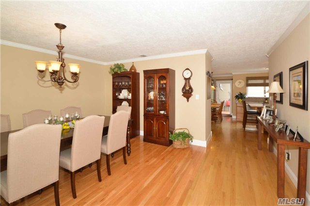 25 Terrace Ln