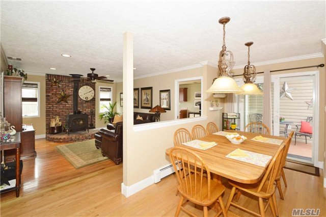 25 Terrace Ln