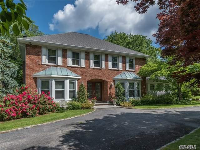For Sale: 5 Lynridge Ln Huntington, NY 11743