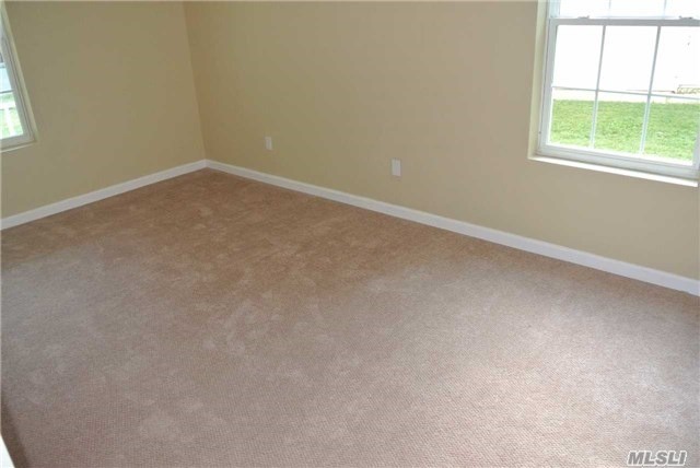 6 Denmark Ct