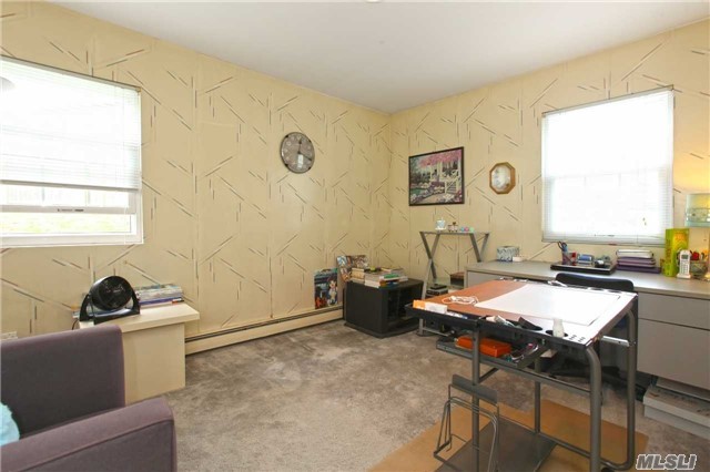 15 Ibsen Ave
