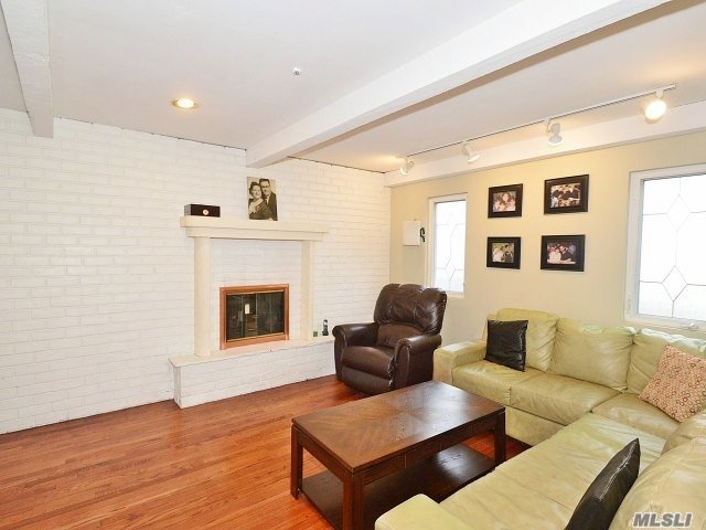 7 Cleveland St