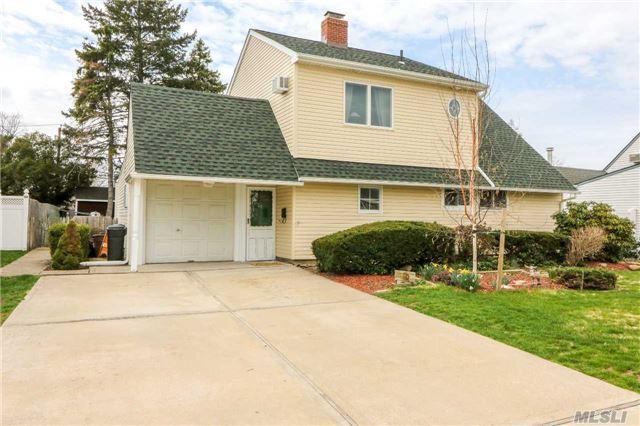 54 Squirrel Ln