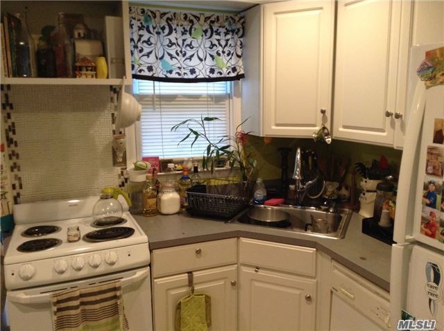 For Sale: 3701 Mallard Rd Levittown, NY 11756