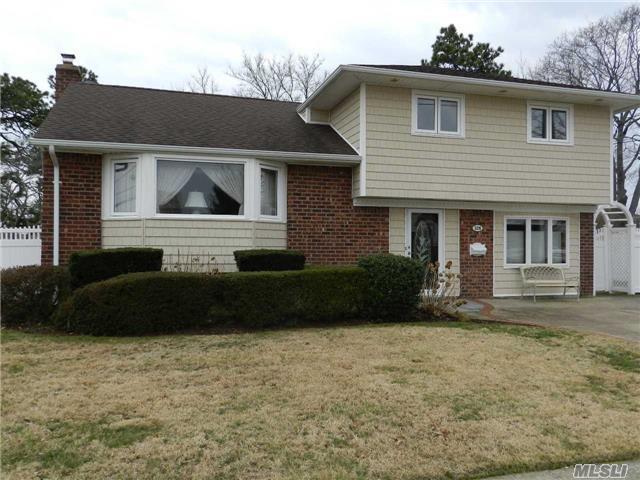 40 W Walnut St