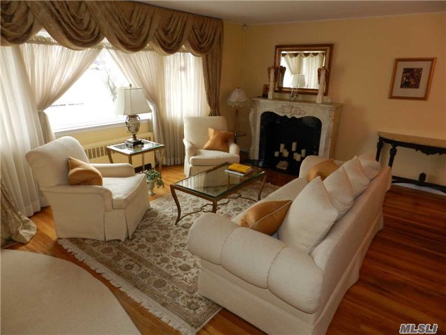 40 W Walnut St