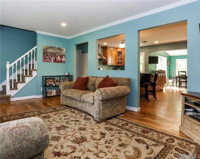 279 Carol Dr