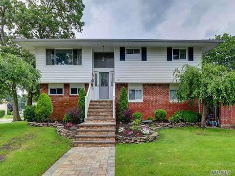 11 Cambridge Dr