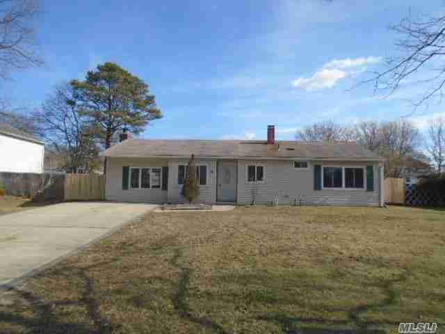20 Nantucket Dr