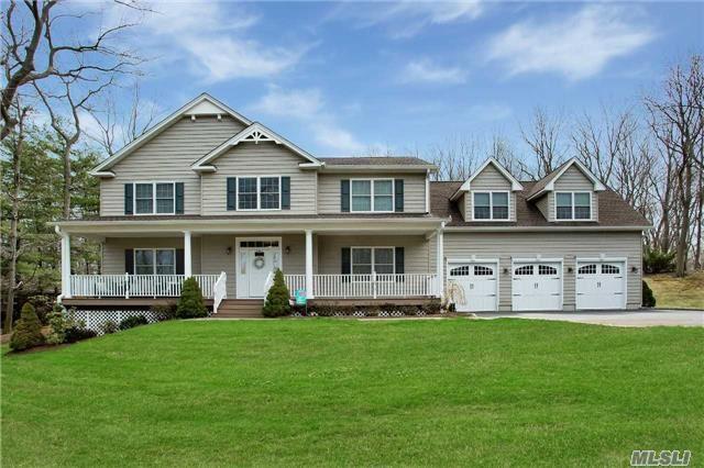 11 Wood Hollow Ln
