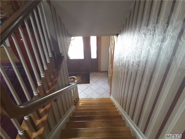For Sale: 100 Guilford Ave Oakdale, NY 11769