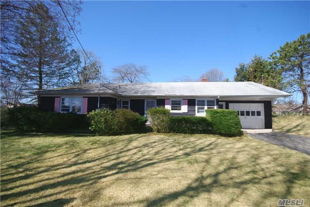 132 Chapel Ave