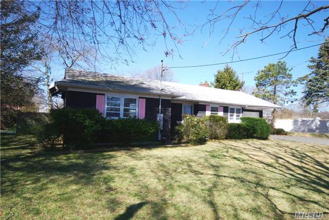 132 Chapel Ave