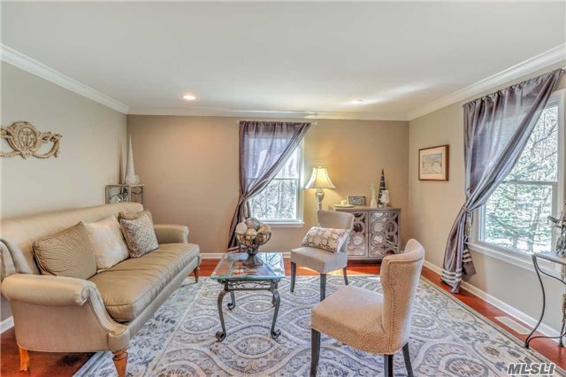 6 Cliffside Dr