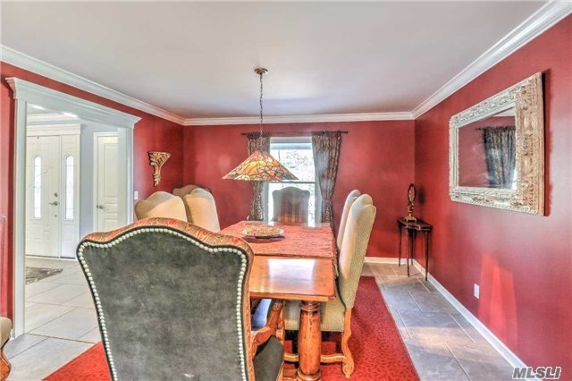 6 Cliffside Dr