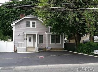 209 Ronkonkoma Ave