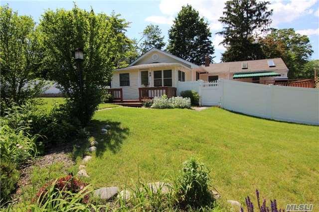 209 Ronkonkoma Ave