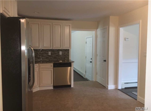 6 Willow Pl