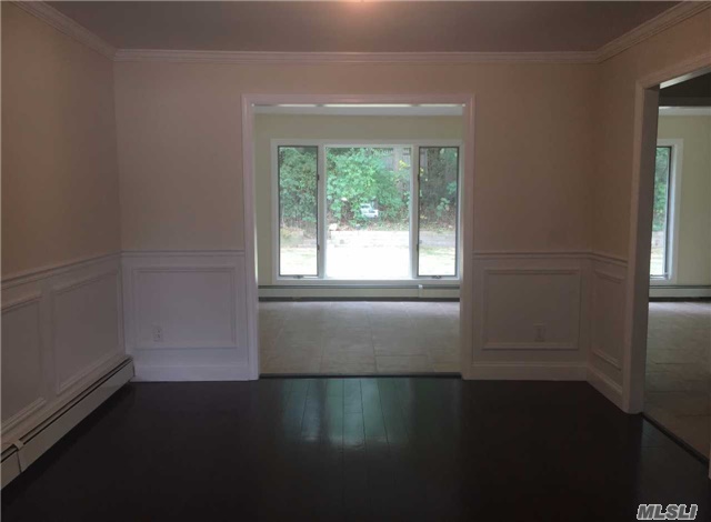 6 Willow Pl