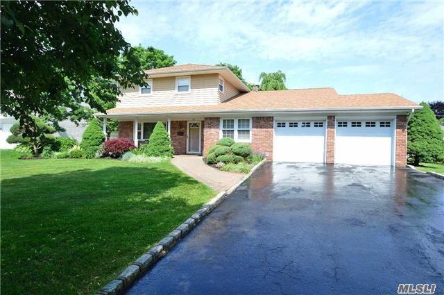 9 Five Acre Ct