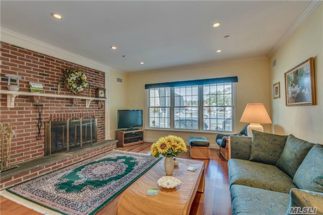 100 Sunset Dr