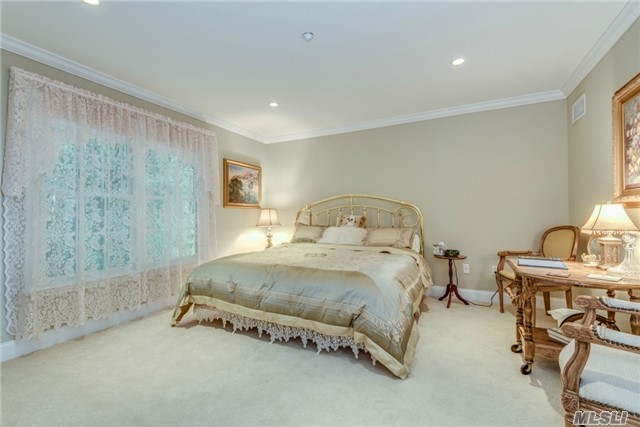 100 Sunset Dr