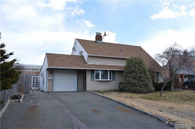 59 Colonial Dr