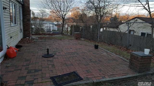 65 Forge Ln
