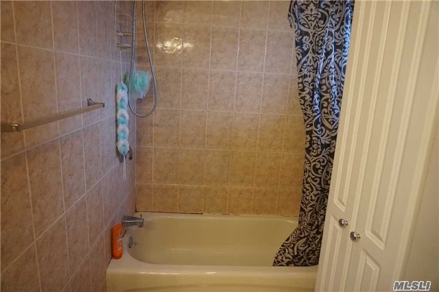 146 N Evergreen Dr