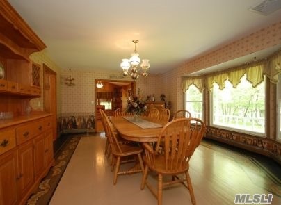 256 N Country Rd