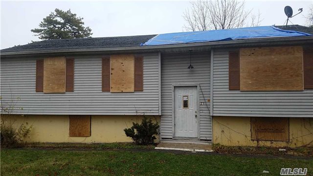 126 Farber Dr