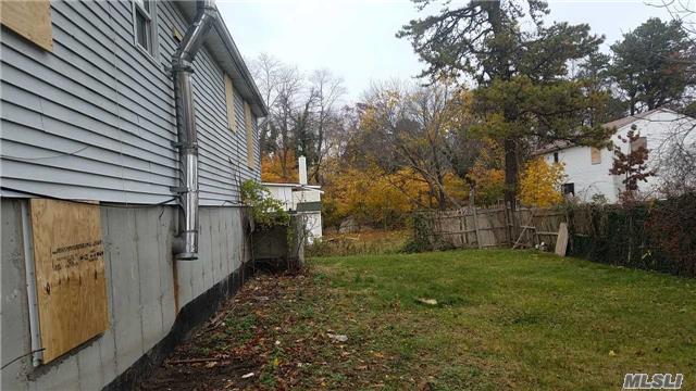 126 Farber Dr
