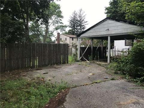 16 Lake Pl